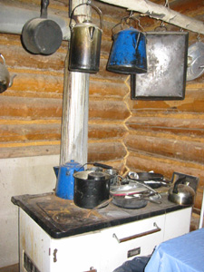 ������̌��@�Â��X�g�[�u