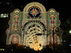 ���~�i���G