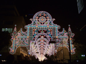 ���~�i���G