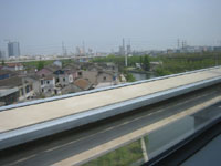 ���j�A�p�̋O��